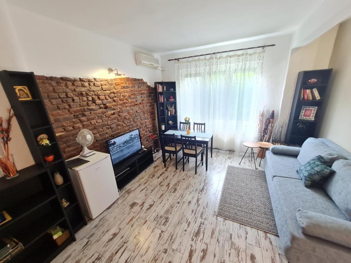 Appartamento Raya Maisonette, Ideal Center Sofia Esterno foto
