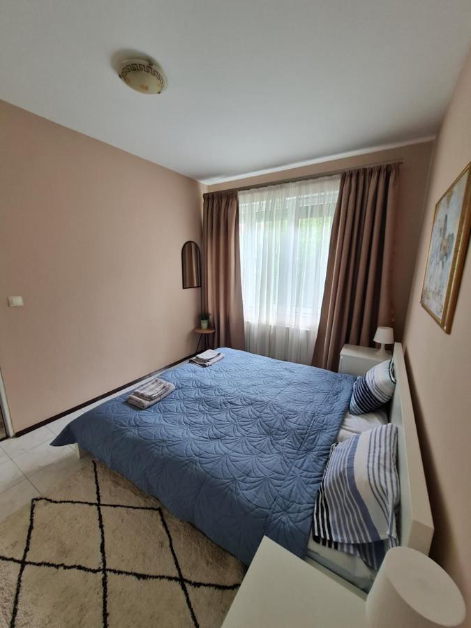 Appartamento Raya Maisonette, Ideal Center Sofia Esterno foto