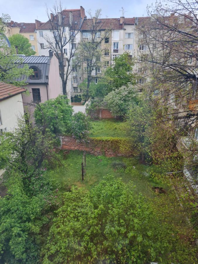 Appartamento Raya Maisonette, Ideal Center Sofia Esterno foto